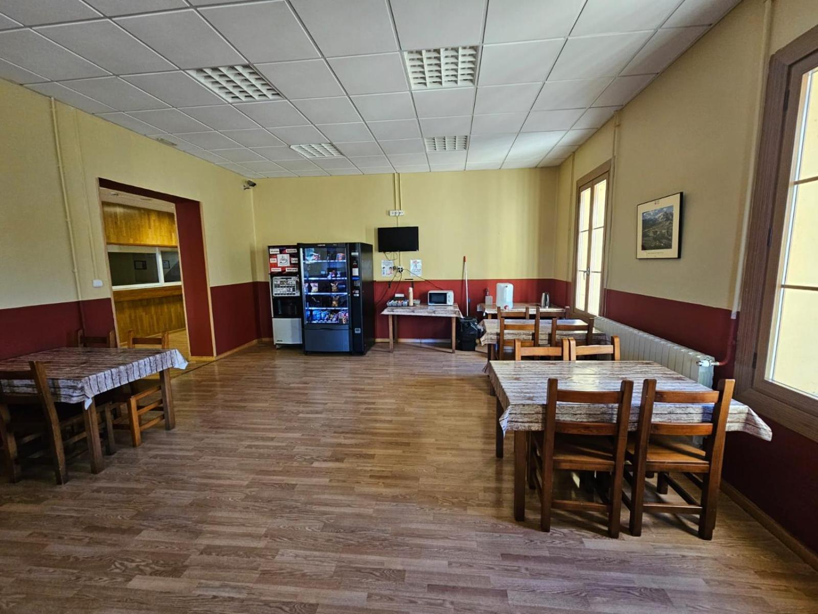 Albergue Pirenarium Sabiñánigo Kültér fotó