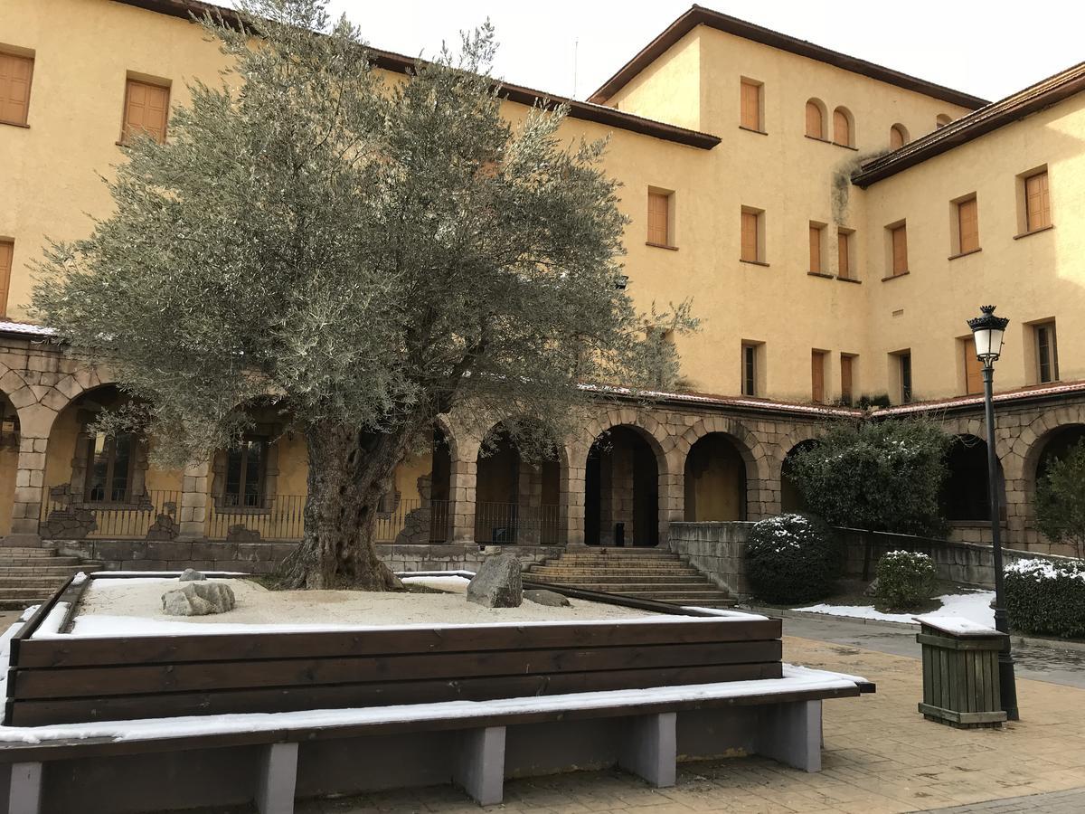 Albergue Pirenarium Sabiñánigo Kültér fotó