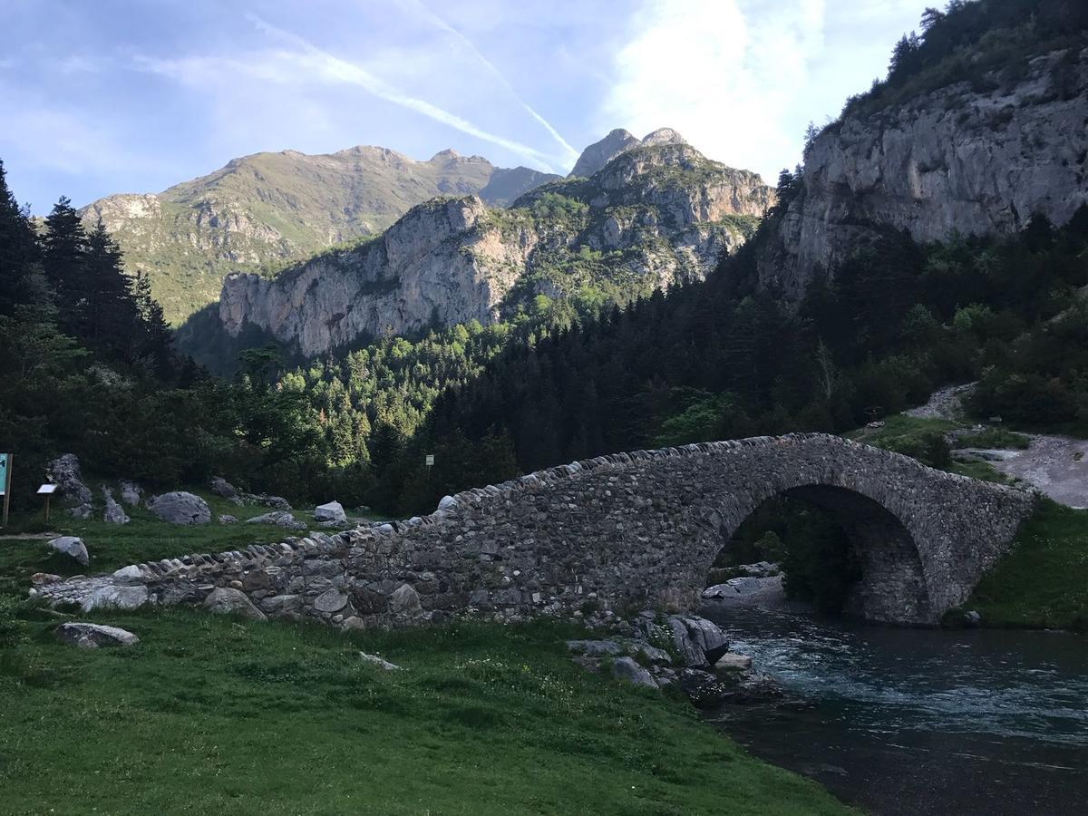 Albergue Pirenarium Sabiñánigo Kültér fotó