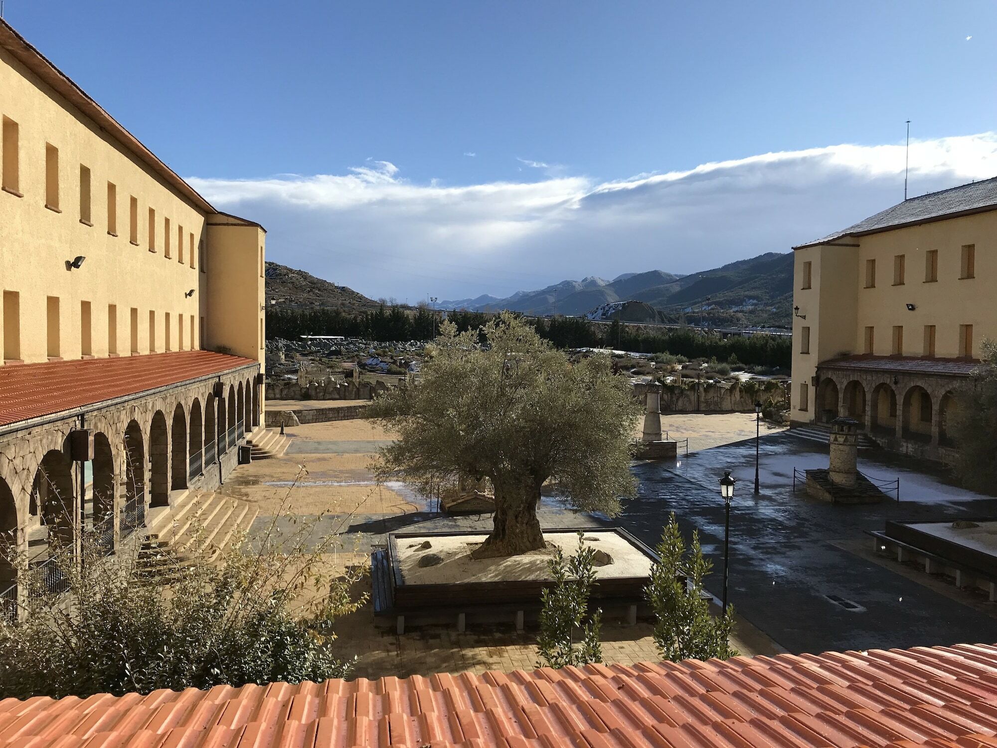 Albergue Pirenarium Sabiñánigo Kültér fotó